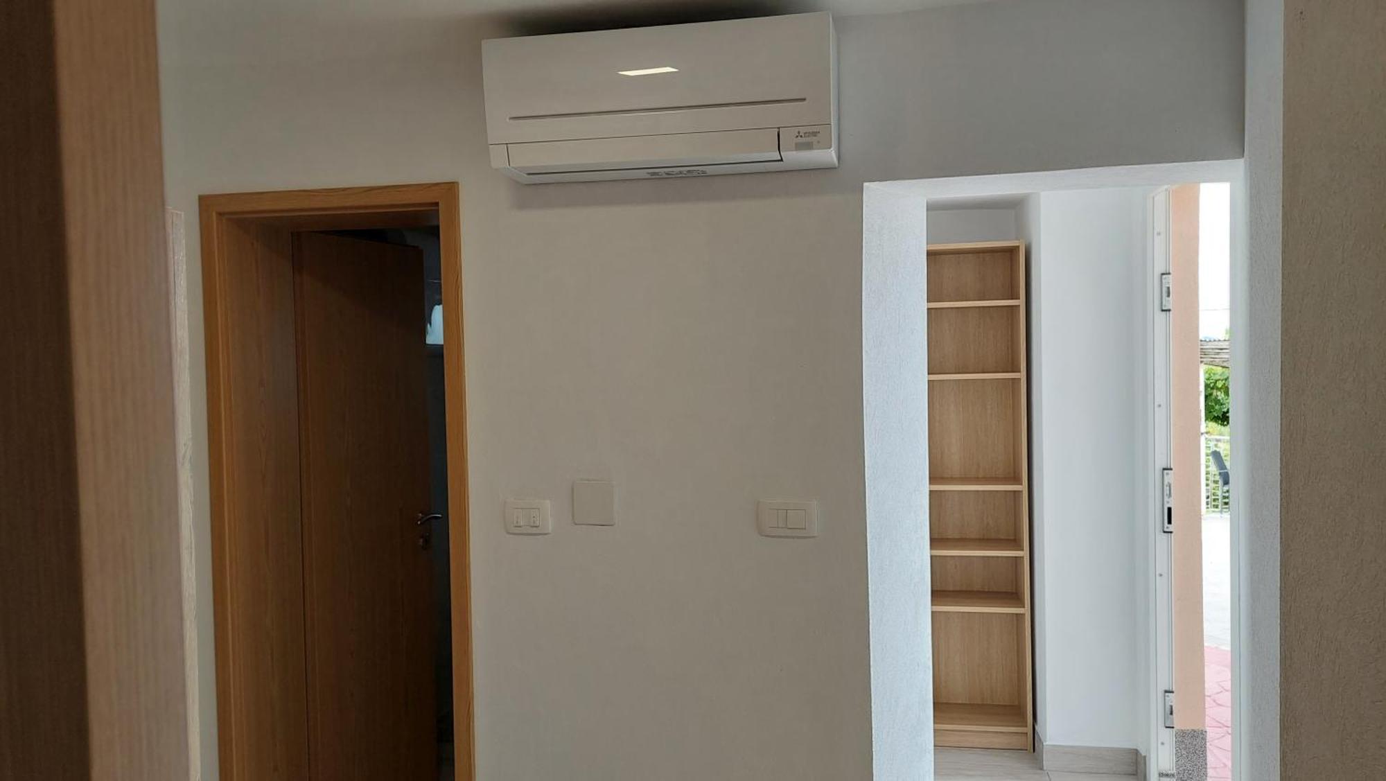 Apartma Lili Izola Buitenkant foto